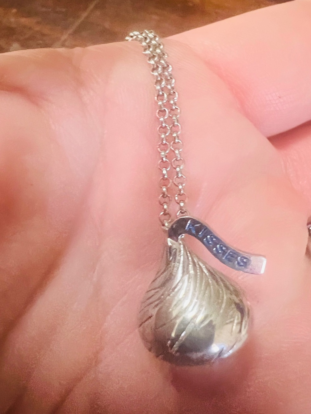 Silver Hersey Kiss Pendant Necklace - Women Jewelry 24 Inch 925 Silver Solid.